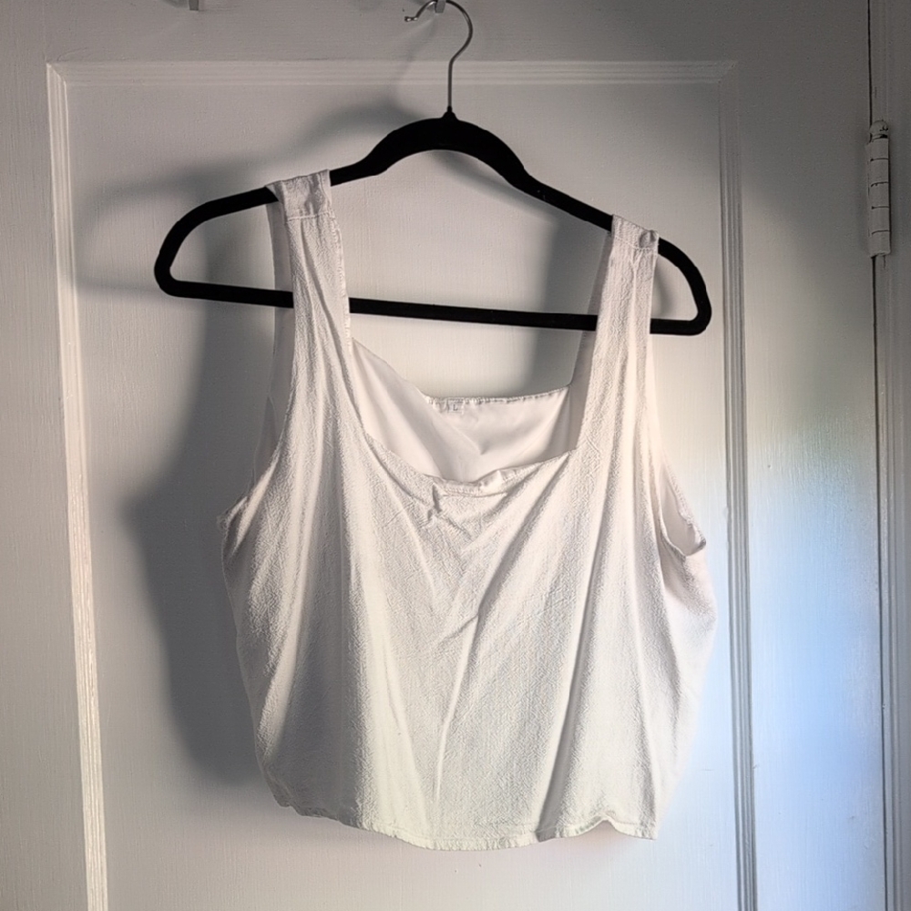 White Sleeveless Women's Top
